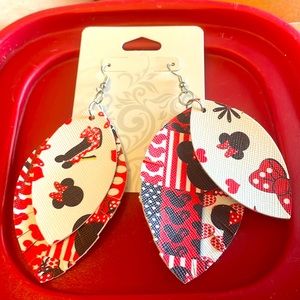 Minnie Mouse Dangly Earrings